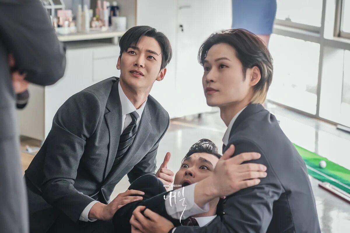 Неожиданная встреча дорама 2022. Дорама завтра 2022. Завтра с тобой дорама. Фразы из дорамы хилер. Канал дорама тв.