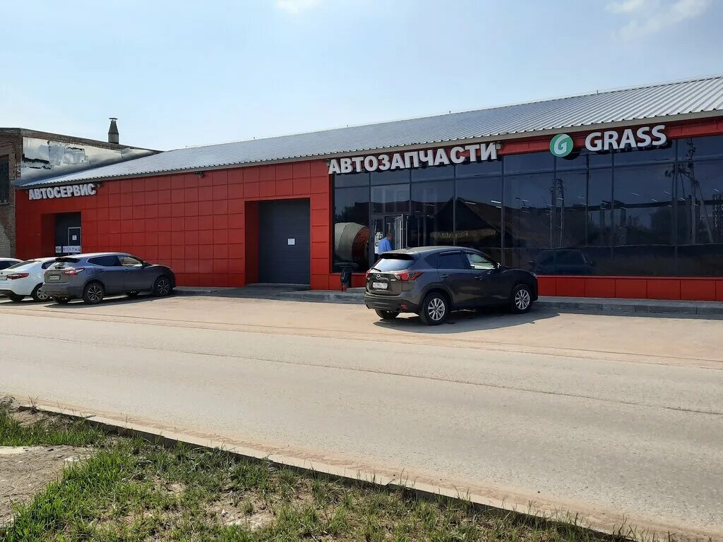 автомеханик. пермь, ул. автомеханик. автомеханик тойота. работник автосервиса.