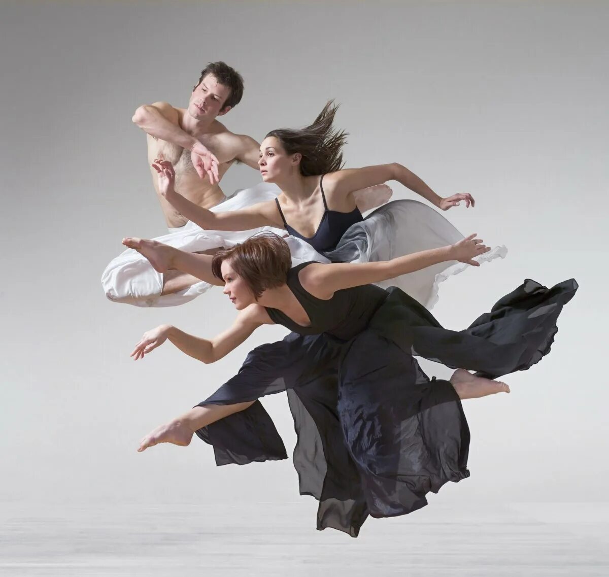 Бейс танцы. Лоис гринфилд фотограф. луис гринфилд балет. lois greenfield moving still. современные танцы.