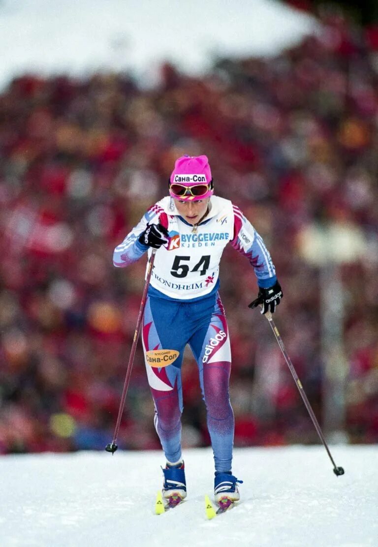 Президент федерации лыжных гонок россии елена вяльбе. Елена вяльбе 1997. Вяльбе на олимпиаде 2022. Елена вяльбе лыжница в молодости. Франц вяльбе.