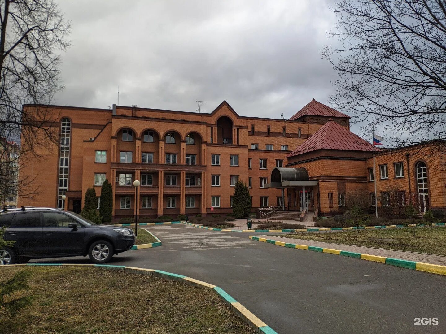 Перхушково одинцово больница 2. Перхушково одинцово больница 2. Одинцовская районная больница 2. Село перхушково одинцовского района. Районная больница перхушково.