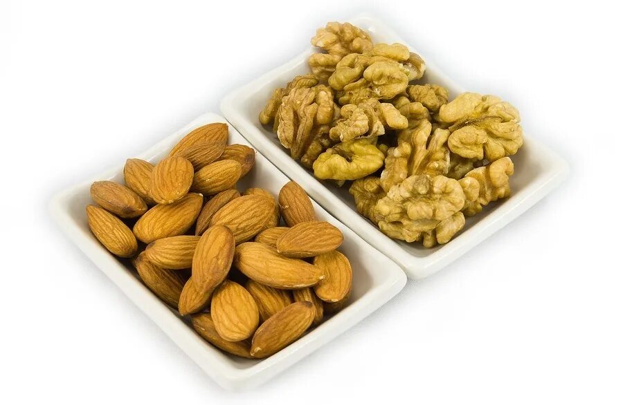 Фруктово-ореховая смесь royal nuts. Полезные орехи. Орехи для мышечной массы. Арахис фисташки кешью. Орехи перед тренировкой.