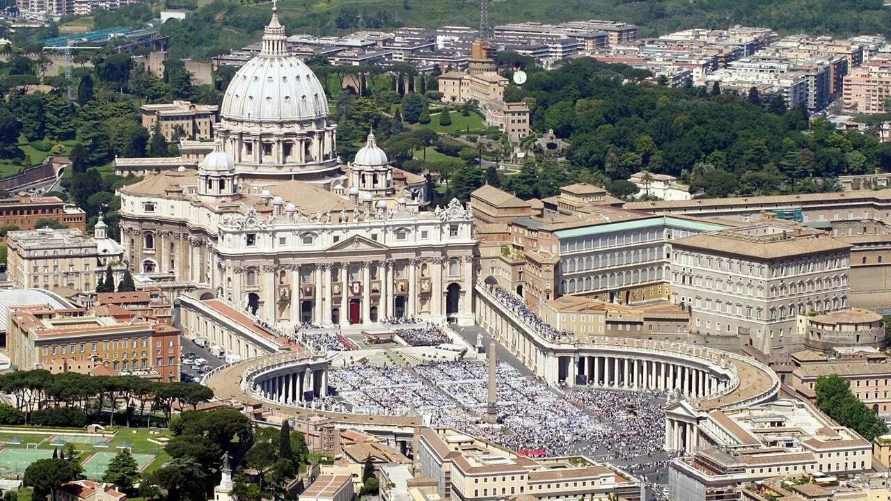 Ватикан страна или город. Италия Рим Ватикан.