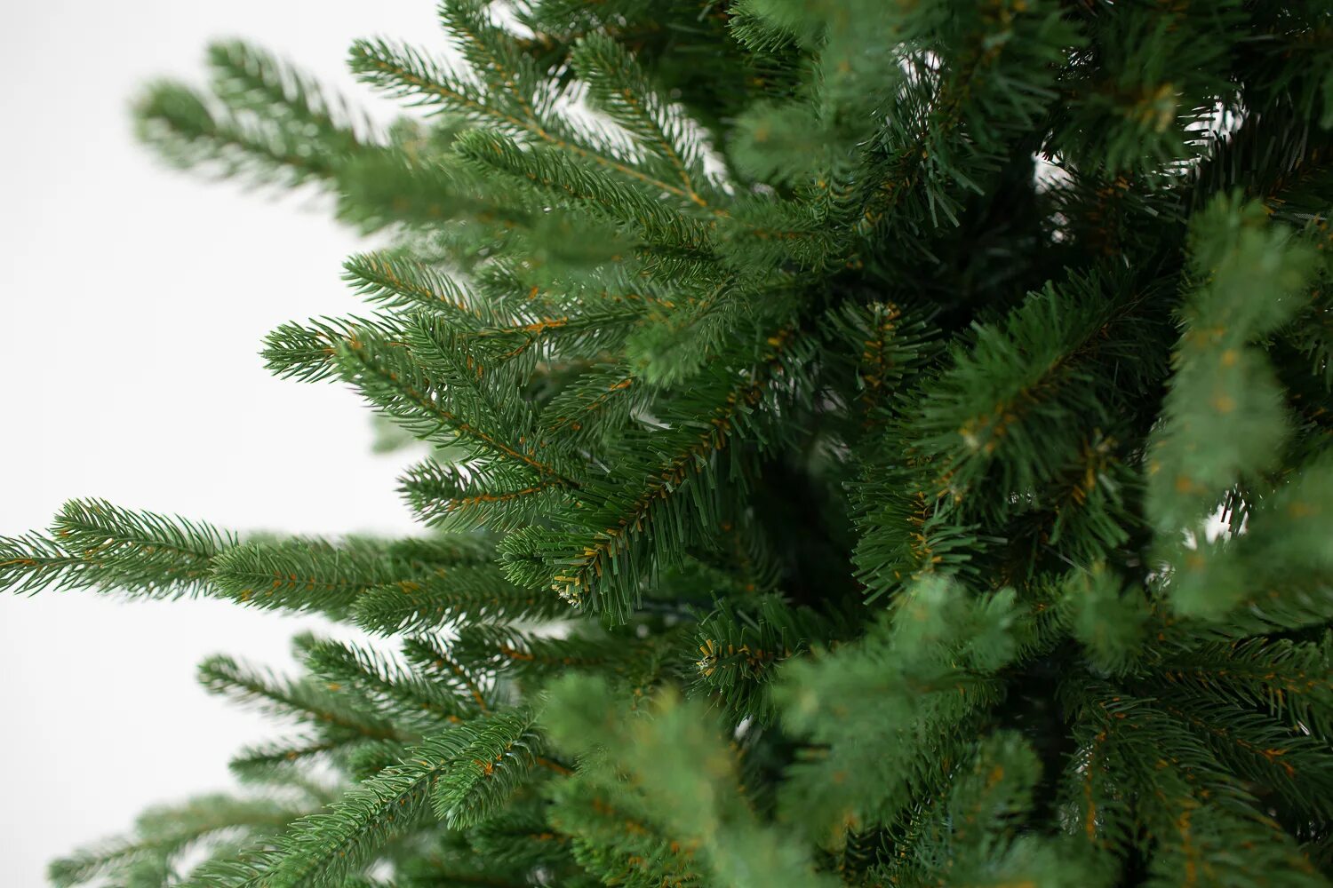 Зеленый цвет ели. Ель кредо премиум. Green Trees ель искусственная Кастель премиум 1.5 м. Ель зеленая 90см , 90 веток зимнее волшебство 701416. Искусственная ель Green Trees Усадебная зеленый 1,85.