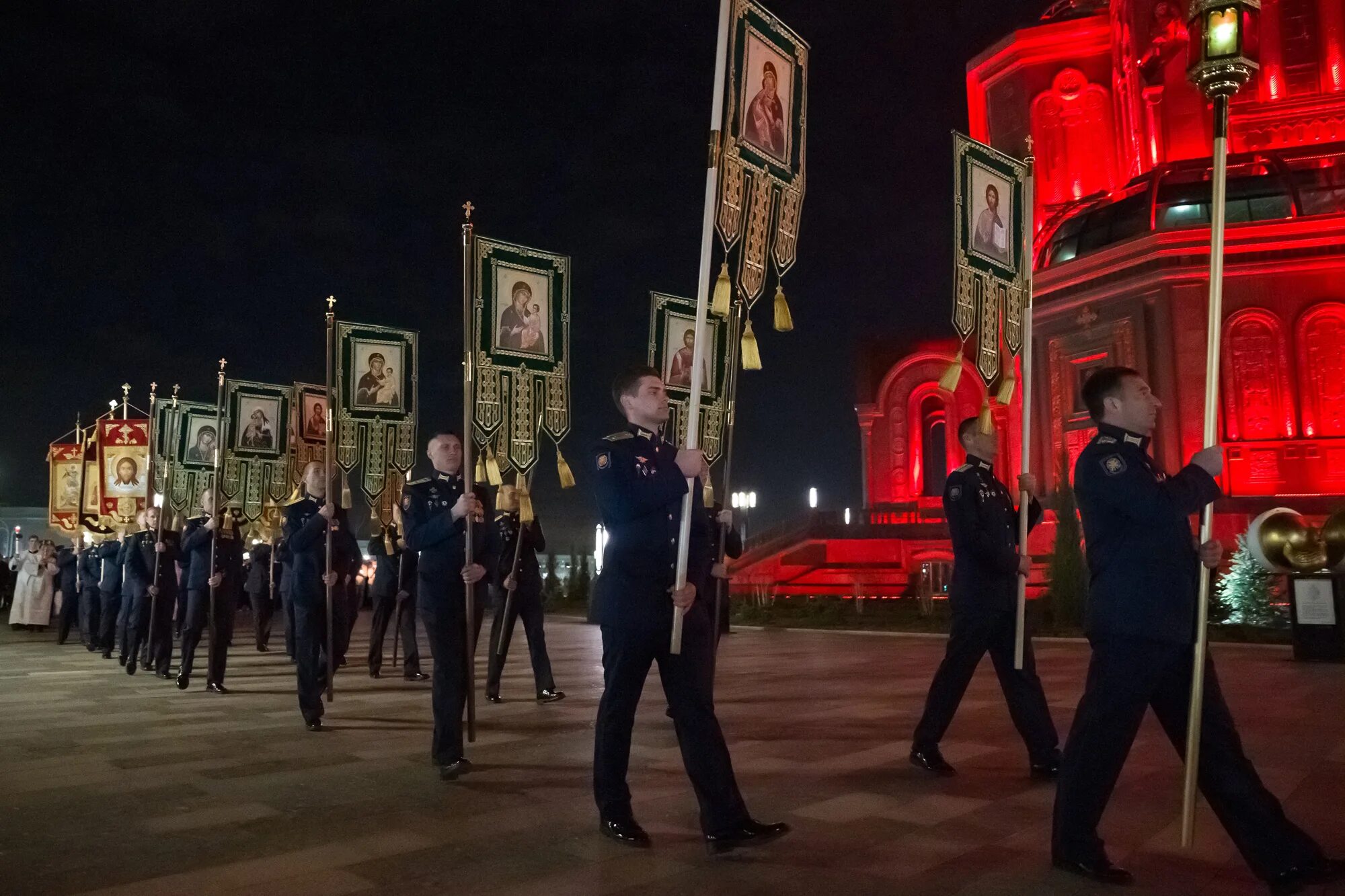 Служба в главном храме вооруженных. Храм вс рф пасхальная служба. служба в храме вооружённых сил российской федерации на пасху. главный храм вооруженных сил российской федерации пасха. пасхальная служба в храме вооруженных сил рф.
