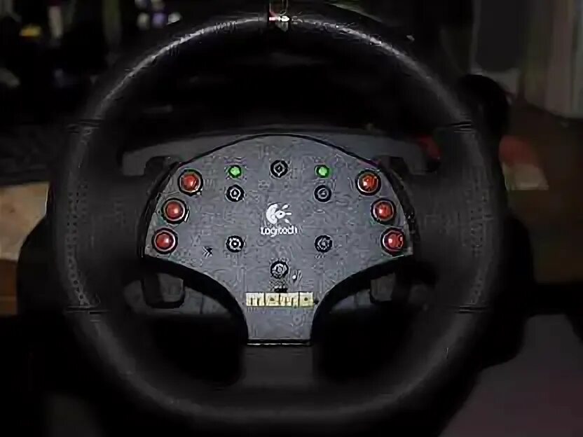 Logitech momo racing 900. Руль Momo Racing. Руль для Logitech Momo Racing кастом. Руль МОМО рейсинг блок питания. Распиновка Logitech Momo Racing.