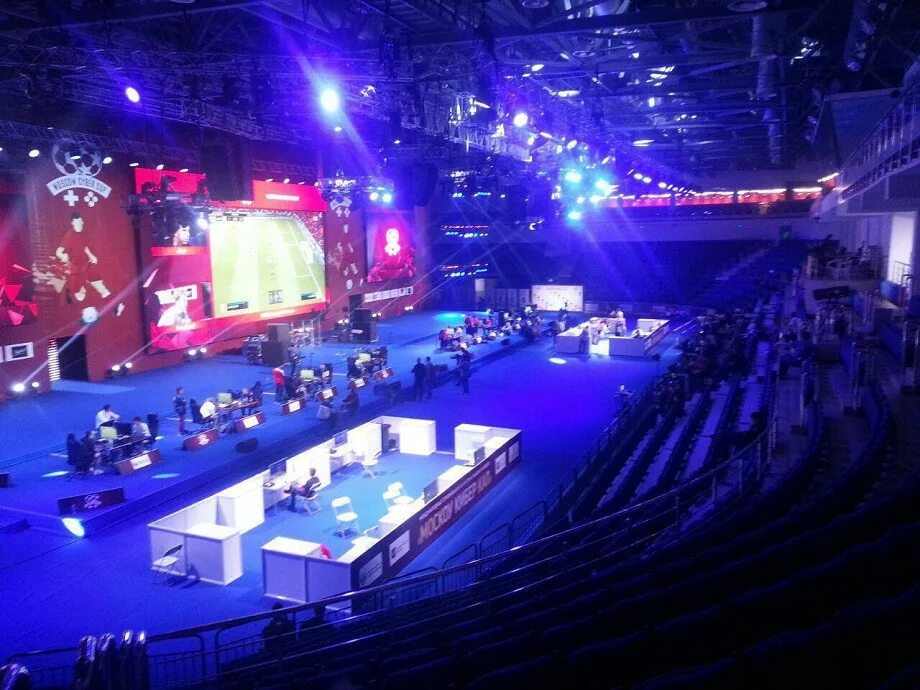 Cyber cup. Борьба москва. Cyber cup. Соревнования moscow cup татами б бой номер 78. Турнир по фифа.