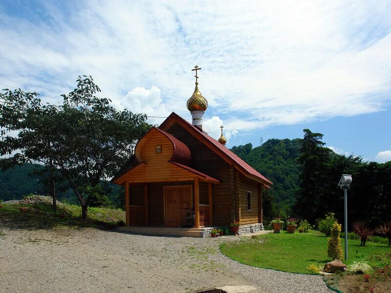 Дагомыс часовня троеручица. Часовни сочи. Зеленая роща краснодарский край. Зеленая роща краснодарский край. Часовни сочи.