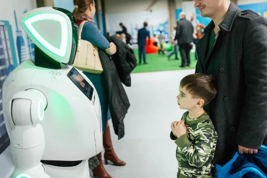 Шоу роботов нижний новгород. Выставка роботов в новгороде. Выставка робототехники. Покажи картинку выставка роботов. Выставка роботов.