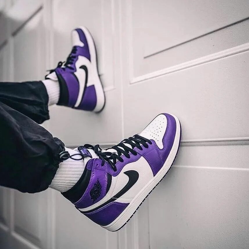 Кроссовки ташкент. Nike 555088 500. Nike Air Jordan 1 Purple White. Кроссовки Люкс. Nike 555088-036.