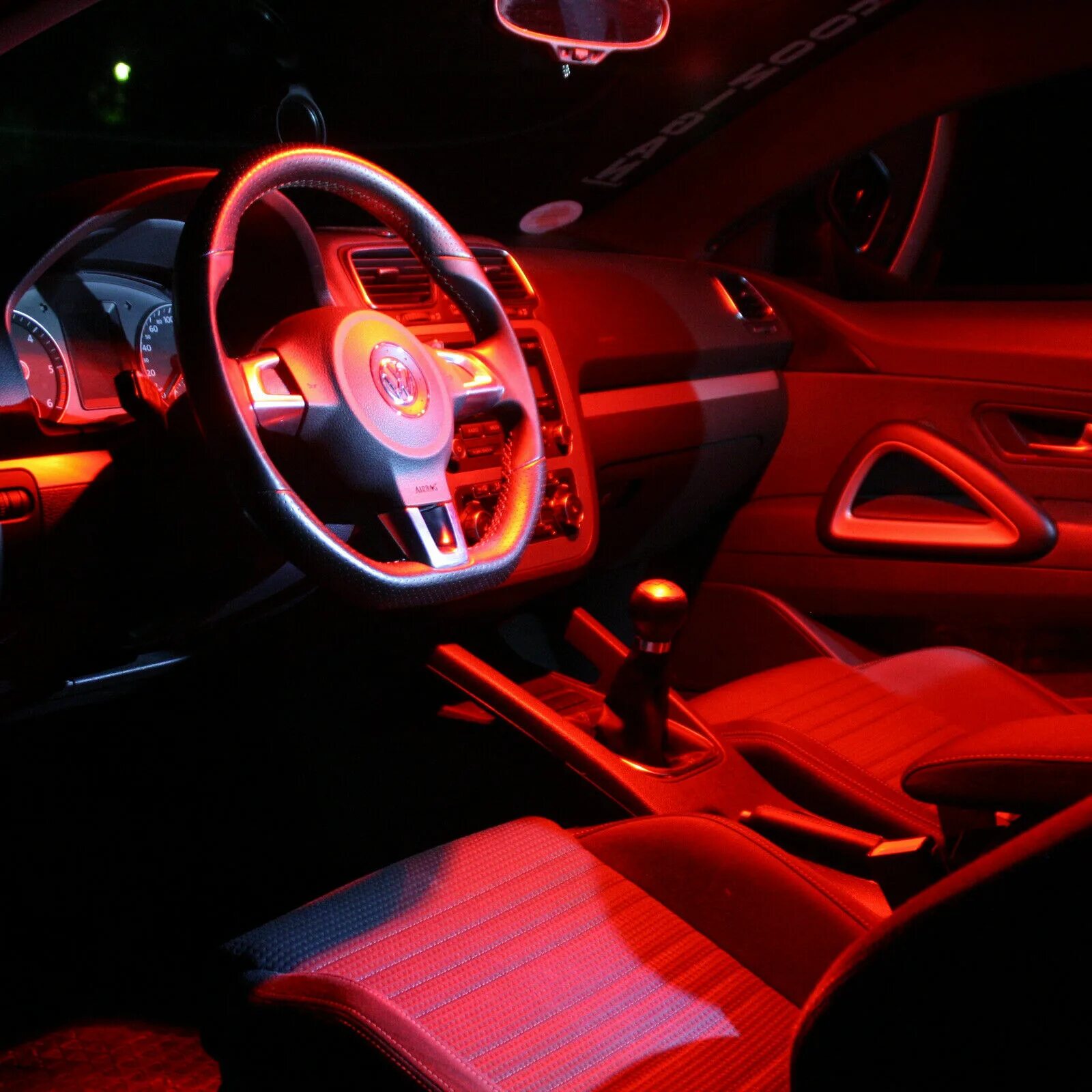 Освещение машины. Неоновая подсветка салона Opel Astra h GTC. Seat Leon 3 салон подсветка. Fiesta mk7 подсветка салона. Атмосферная подсветка салона led 4x9 красная.