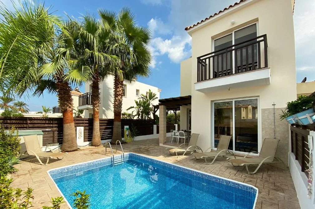 Пафос кипр виллы. Вилла протарас. Сниму кипр. Вилла протарас кипр sea. Вилла в гирне, северный кипр.