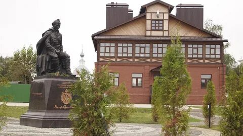 Какие памятники есть в селе
