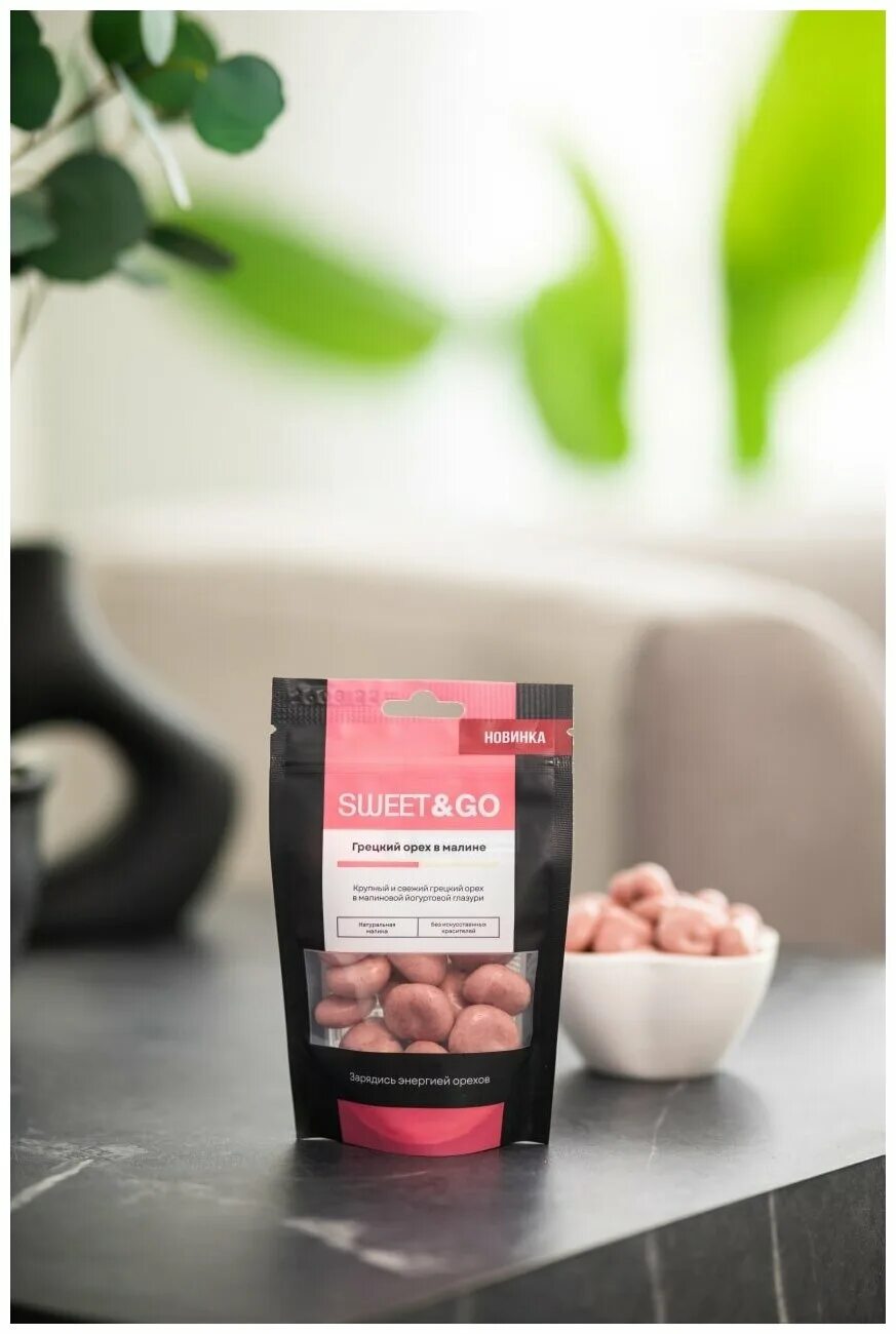 Sweet go. Sweet&go с грецким орехом. Sweet&go в брусничном шоколаде кешью. Sweet go. , тм sweet&go.