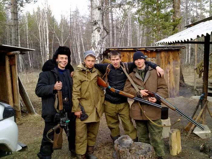 Поселок Новоильинск Бурятия. Фото охотников. Бурят охотник. Первая группа охотники