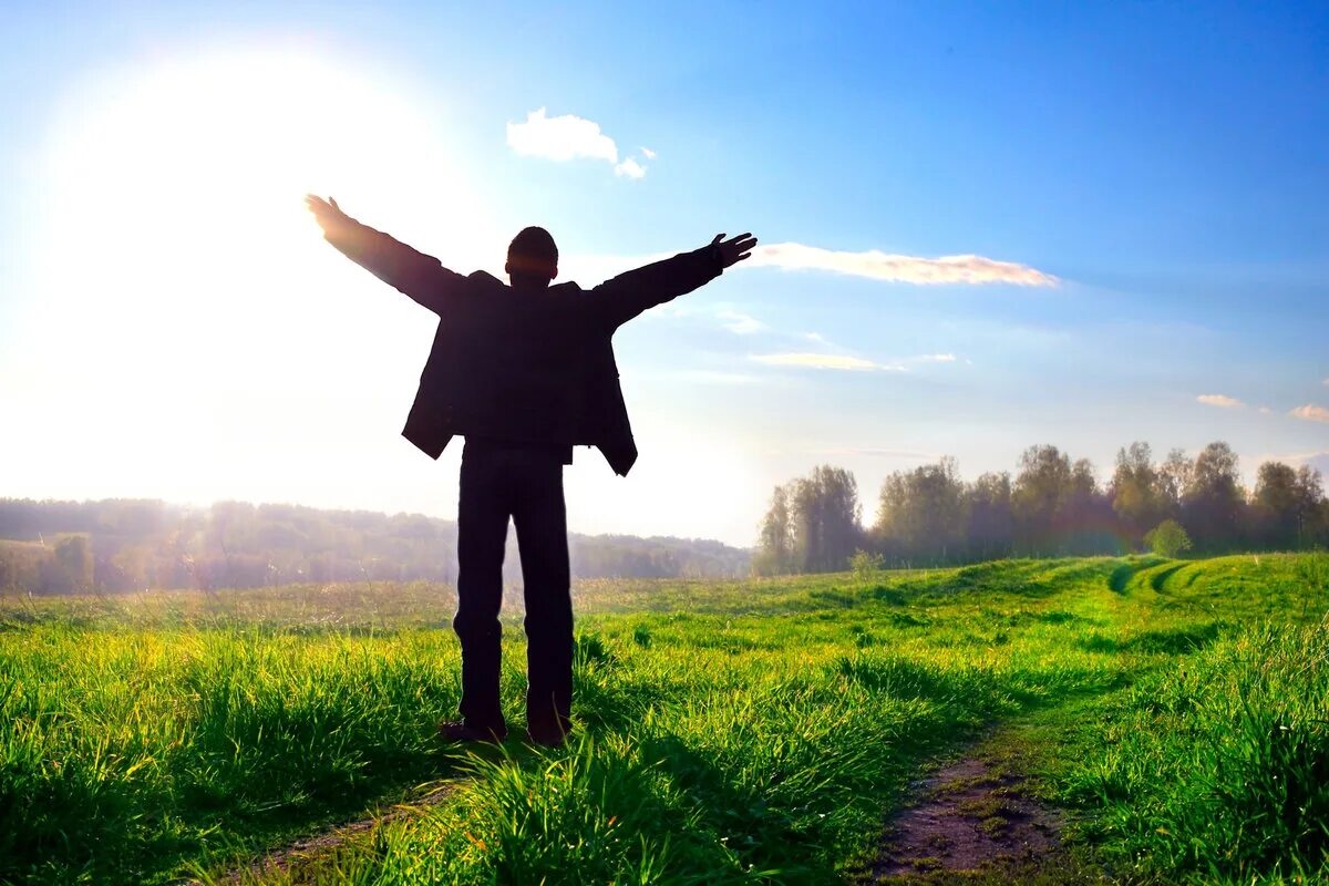Счастье мужчины. Человек радостный. Самый спокойный человек на земле. Счастье в жизни человека. Счастье жить.