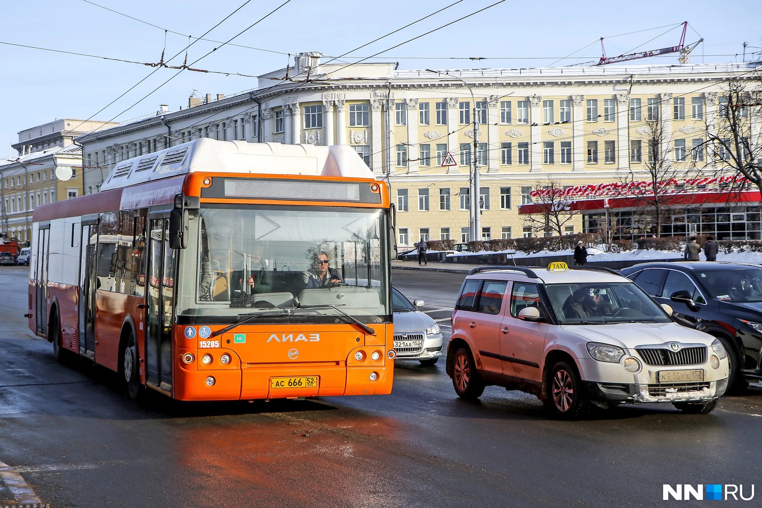 Первый автобус нижний. Автобус ЛИАЗ Нижний Новгород. Автобус ЛИАЗ Великий Новгороде. ЛИАЗ 5292 Нижний Новгород Нижний 800. 40 Автобус Нижний Новгород.