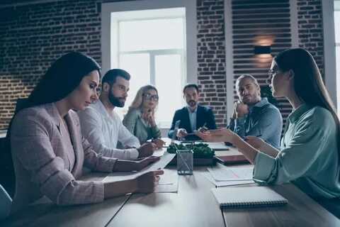 Discuss company