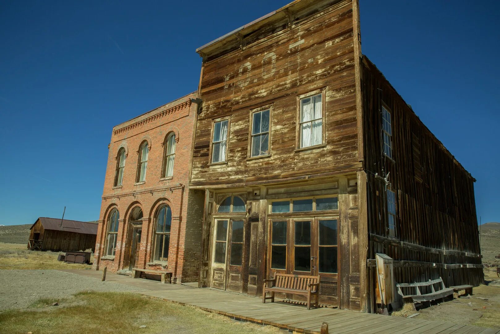 Mineral park is a town. Bodie город призрак. Минерал парк город призрак в США. Город призрак боди Калифорния. США штат Калифорния город призрак боди.