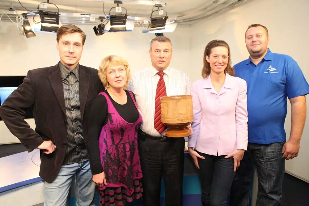 Телевидение раменского. Раменское телевидение. телеканал раменское тв. ведущие раменского телевидения. раменское телевидение официальный сайт.
