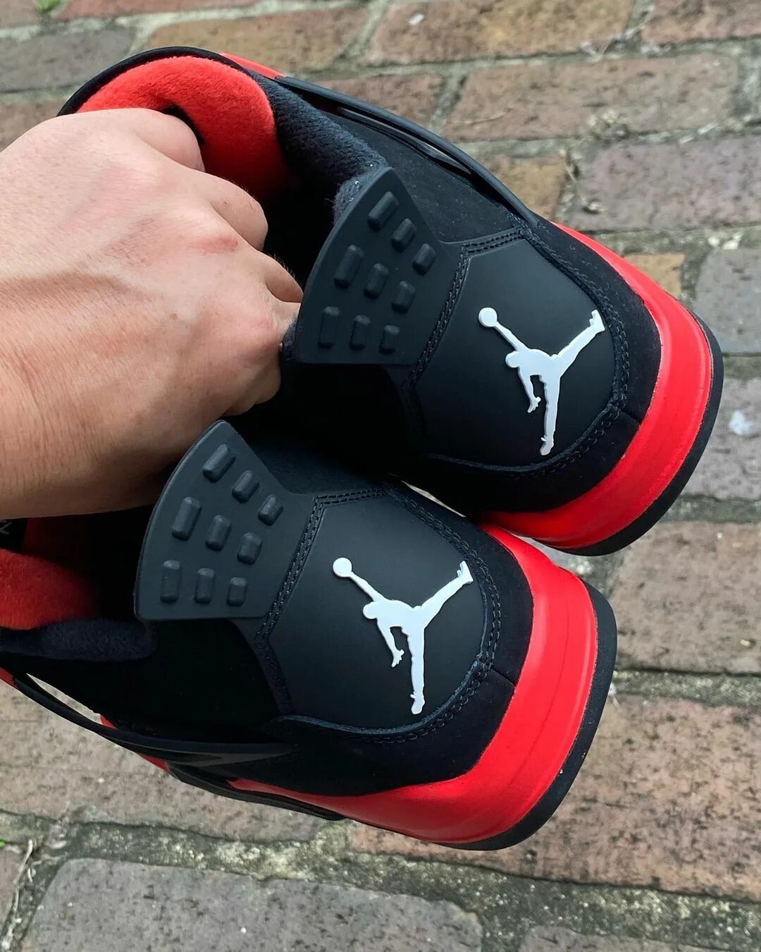 Jordan thunder. Nike air jordan 4 red thunder. nike air jordan 4 red. air jordan 4 red. nike air jordan 4 thunder.
