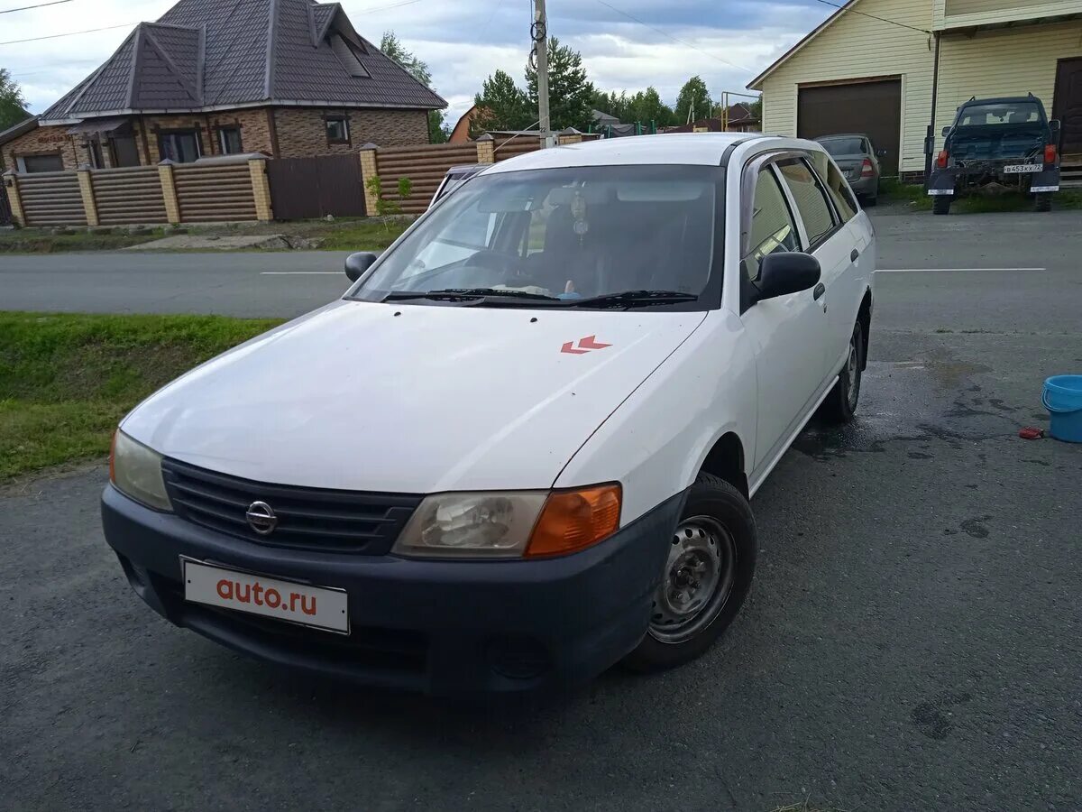 Ниссан ад модельный ряд. Nissan ad 2004. Ниссан ад бу. Ниссан ад 2004. Ниссан ад 2001 года.