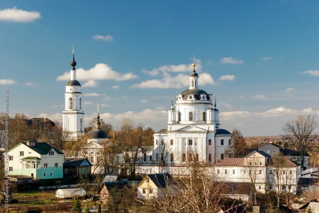 Черноостровский монастырь в малоярославце. Достопримечательности малоярославца калужской. Малоярославец центральная площадь. Достопримечательности малоярославца калужской. Малоярославец памятники 1812.