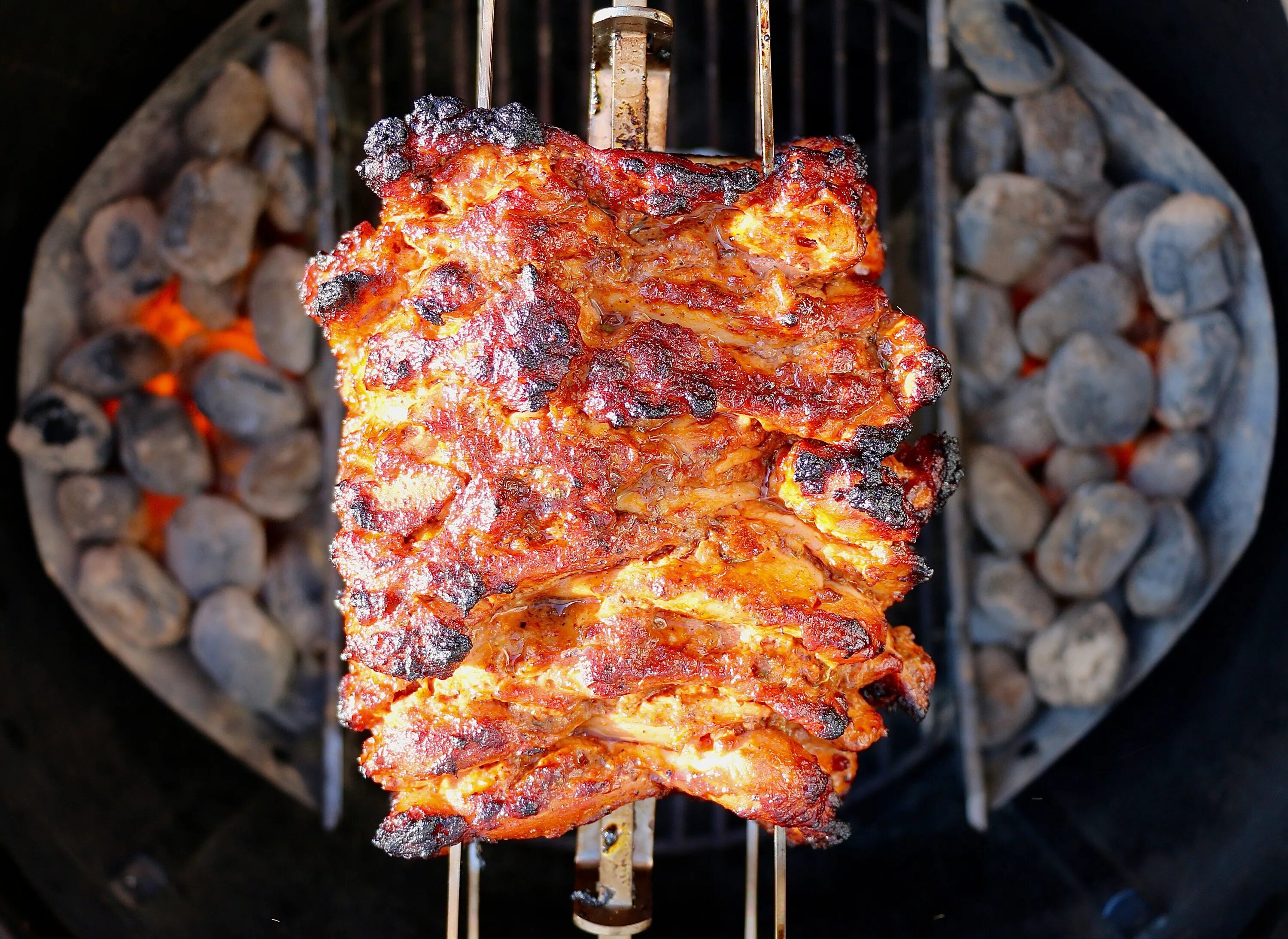 Kebab grill. Донер кебаб гриль. Кебаб на вертеле. Мясо на вертеле для шаурмы.