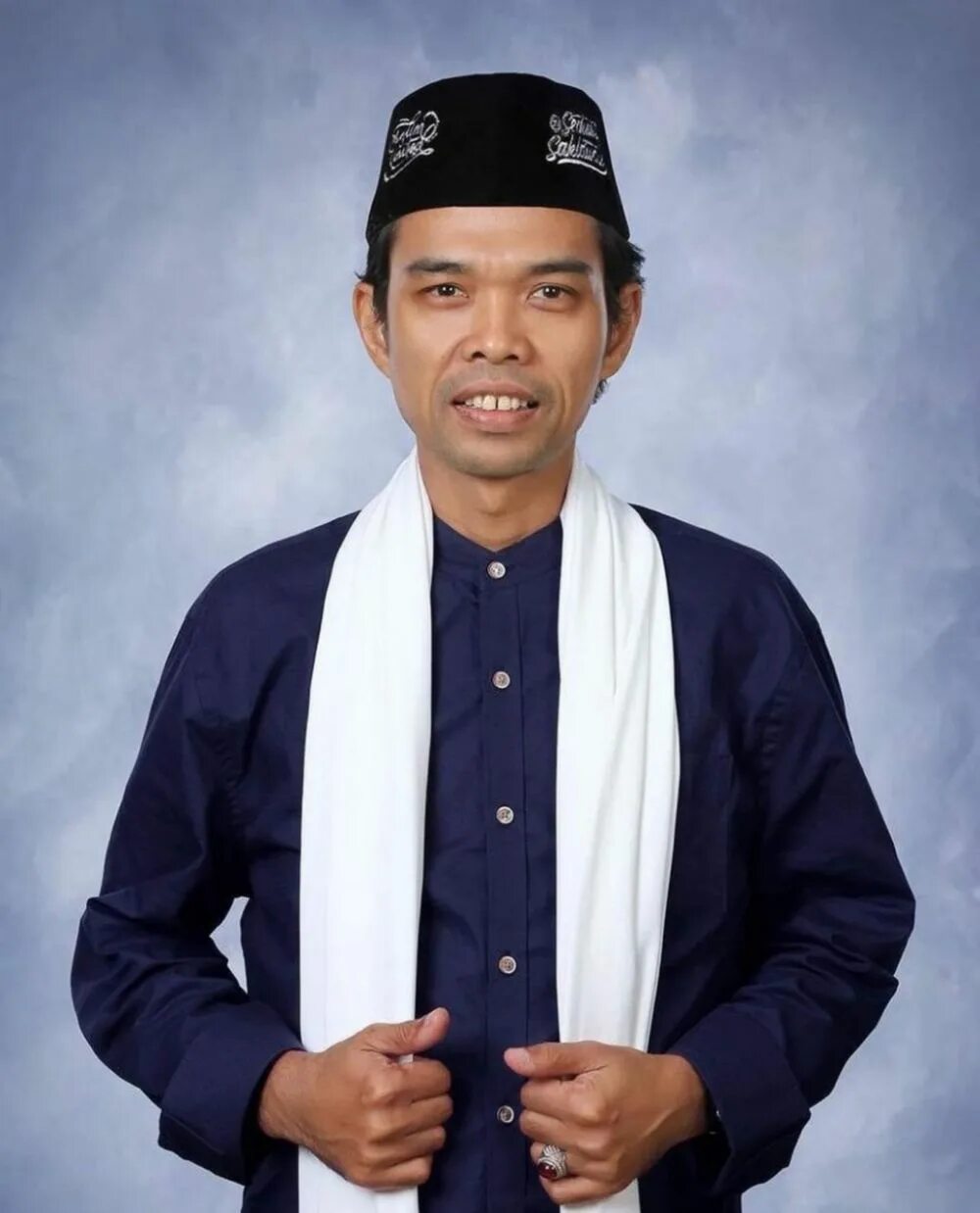 Сурине абдул нур фото. Абдул мохаммед джо джо. Мухаммед абдул жожо. Сколько лет абдулу. Сколько лет абдулу.