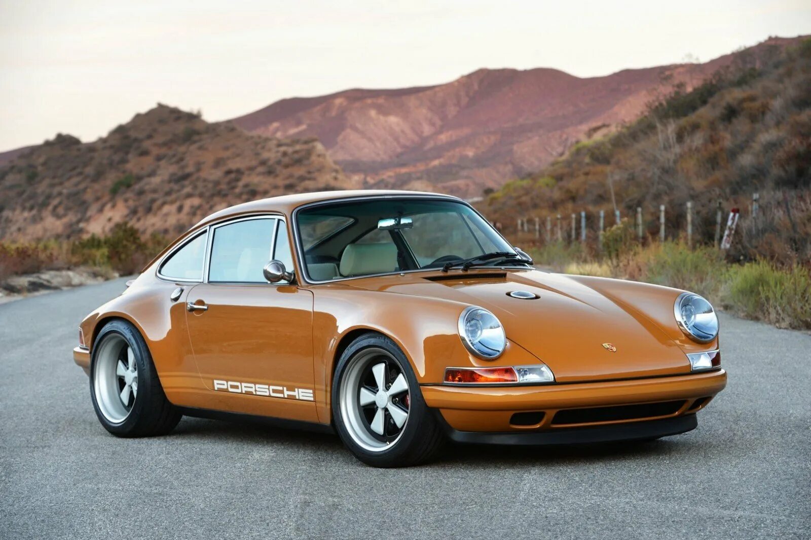 Порше 911 1 поколение. Порше 911 964 кузов. Porsche 993. Porsche 911 singer. Porsche 911 кузова.