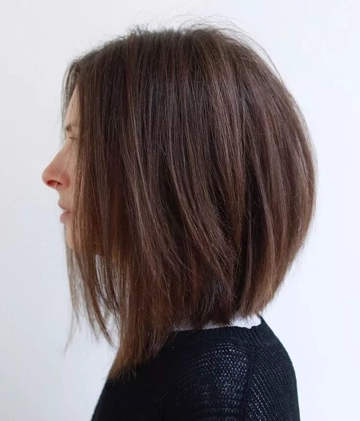 Градуированное каре на длинные волосы фото Shoulder Length Caramel Blonde Bob Hair styles, Modern haircuts, Womens haircuts
