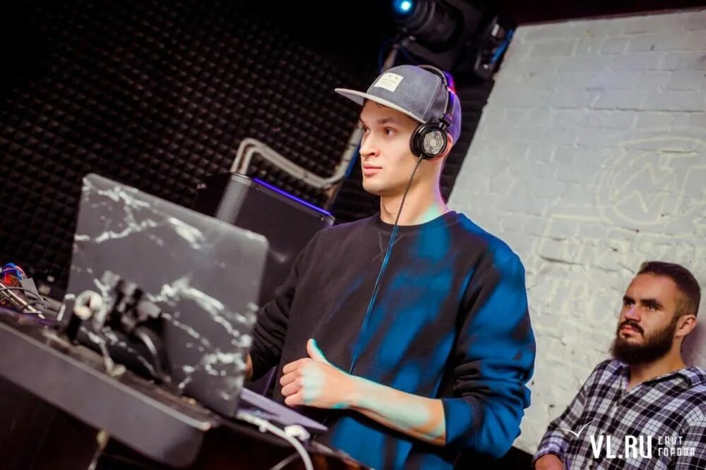 Jay1. делай джей джей. о джей симпсон фото. дж дж ватт футболист. делай джей джей.