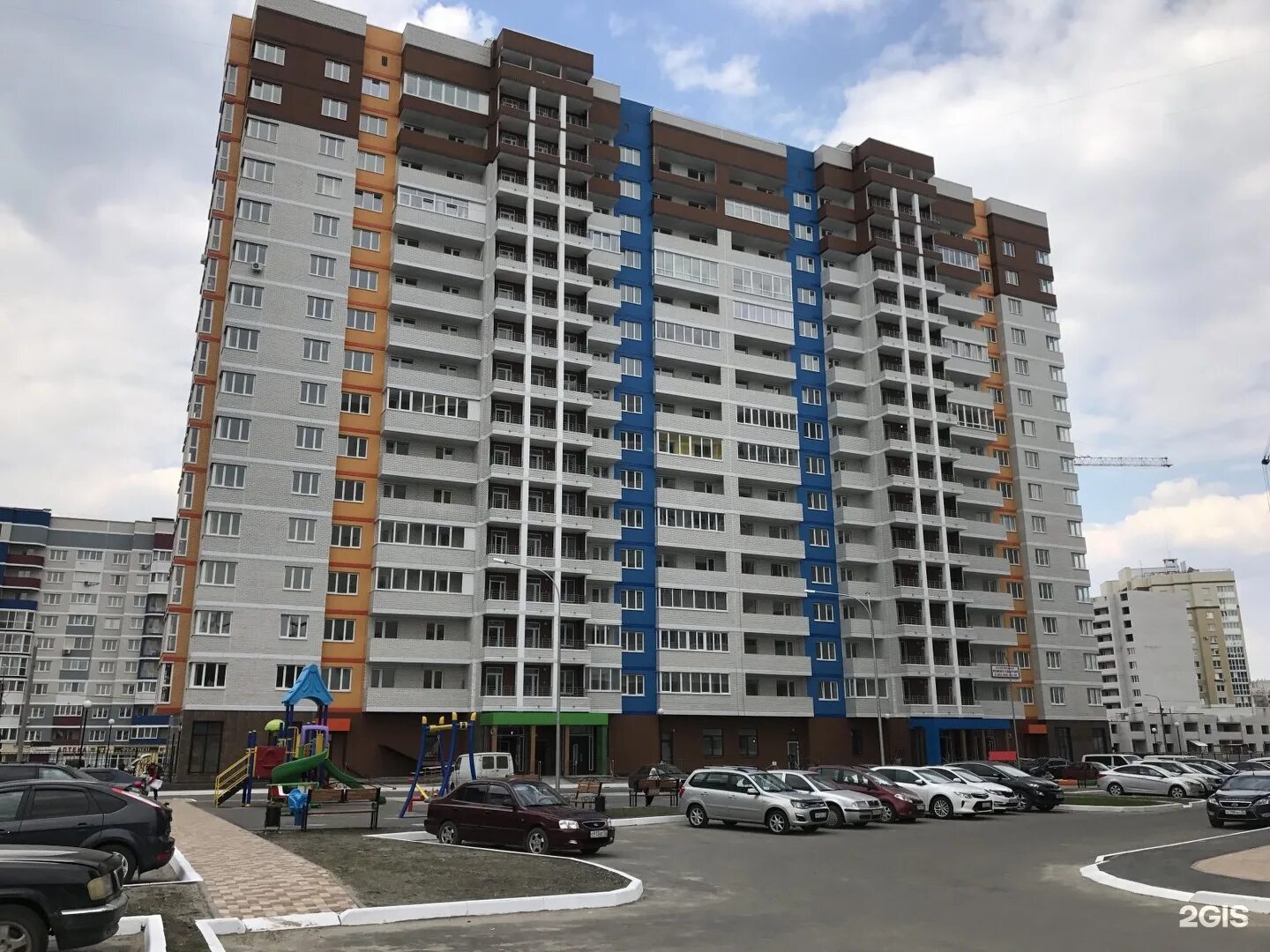 Купить Квартиру 40 Кв.М. на улице Станиславского (Брянск) - предложения о продаж
