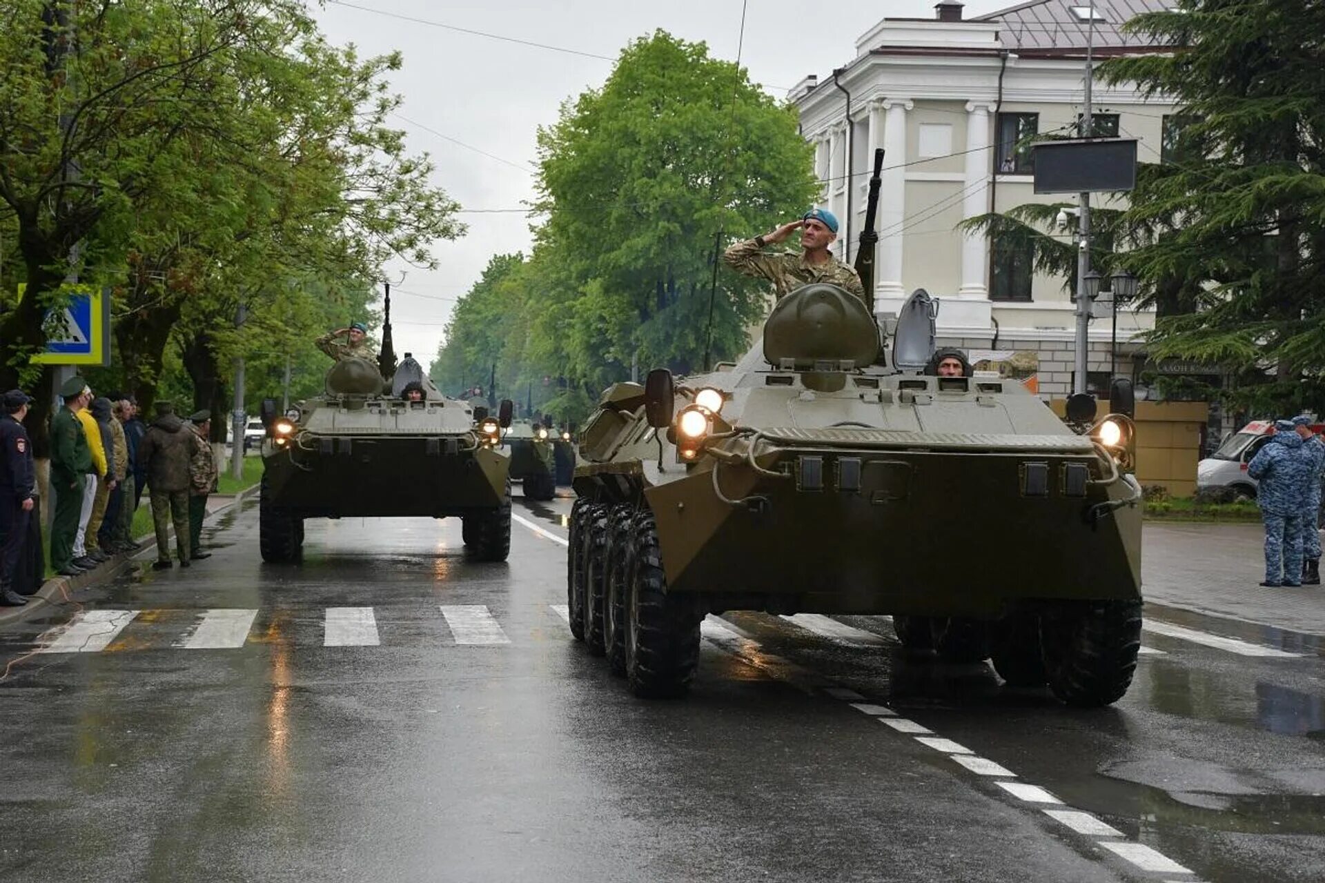 Погода в цхинвале на сегодня. Парад Победы 2022 в Цхинвале. Парад в Южной Осетии 2022. Парад Победы 2023 Цхинвал. Цхинвал Южная Осетия 2018 парад Победы.