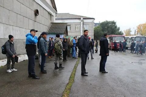 Идет много добровольцев