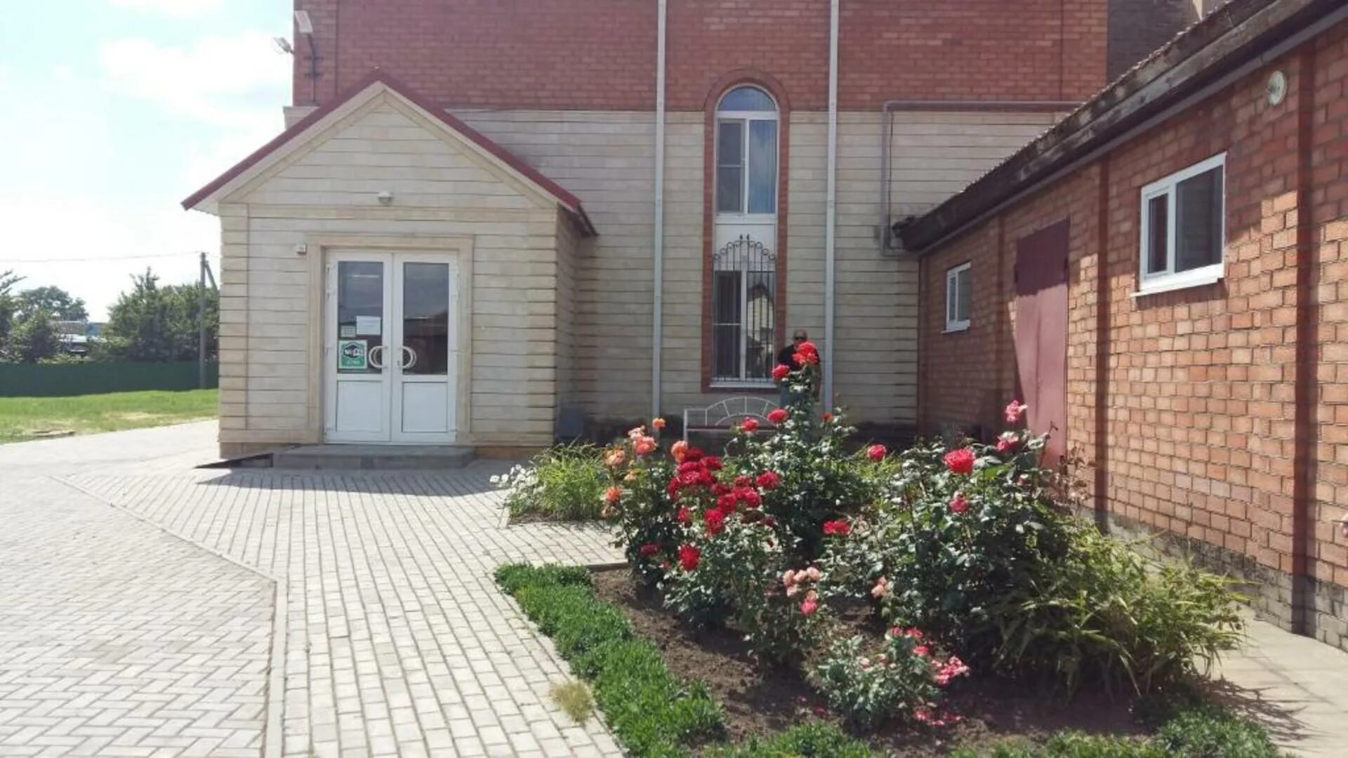 Станица ленинградская краснодарский край улица терновая 37. Квартиры в станице ленинградской съемная. Квартира станица ленинградская. Квартиры в станице ленинградской. Станица ленинградская квартира студенту.