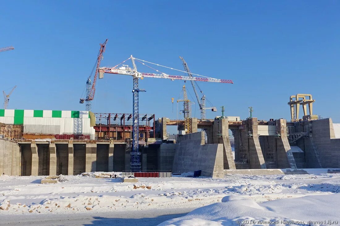 Стройки нижнего. Стадион нижний новгород строительство. Нижний новгород стадион к чм 2018. Нижний новгород стадион стройка. Стройки нижнего.