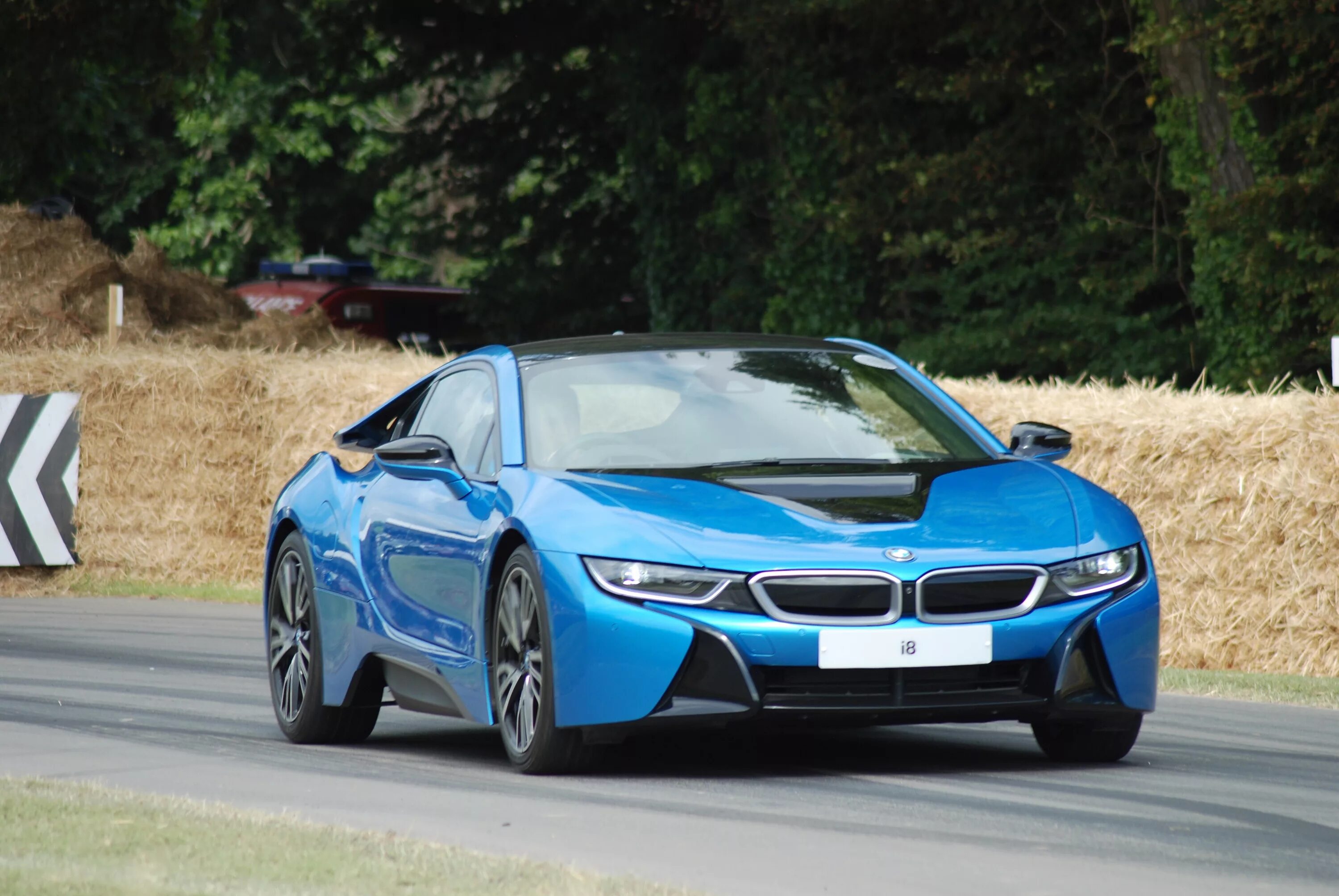 БМВ i8 2021. BMW i8 синяя. BMW i8 турбо. BMW i8 2023. Купить бмв ай