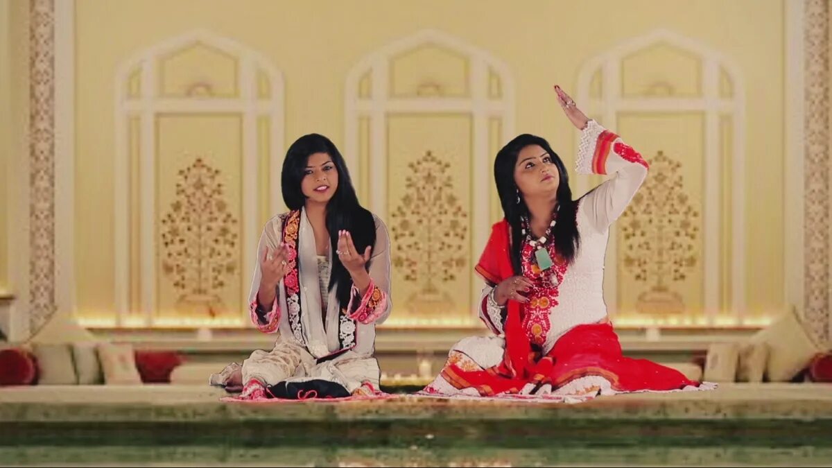 Jyoti Nooran. Nooran sisters индийская актриса. Nooran sisters молодые.