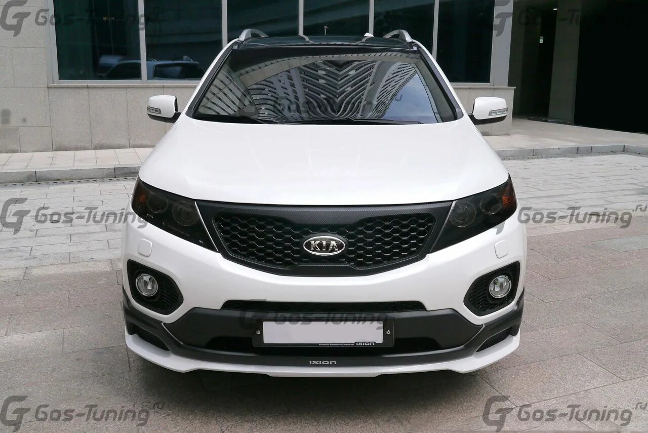 Обвес Kia Sorento 2. Накладка на передний бампер Ixion Kia Sorento 2 2009-2013. Обвес на Kia Sorento XM. Обвес Киа Соренто 2013. Купить передний бампер киа соренто