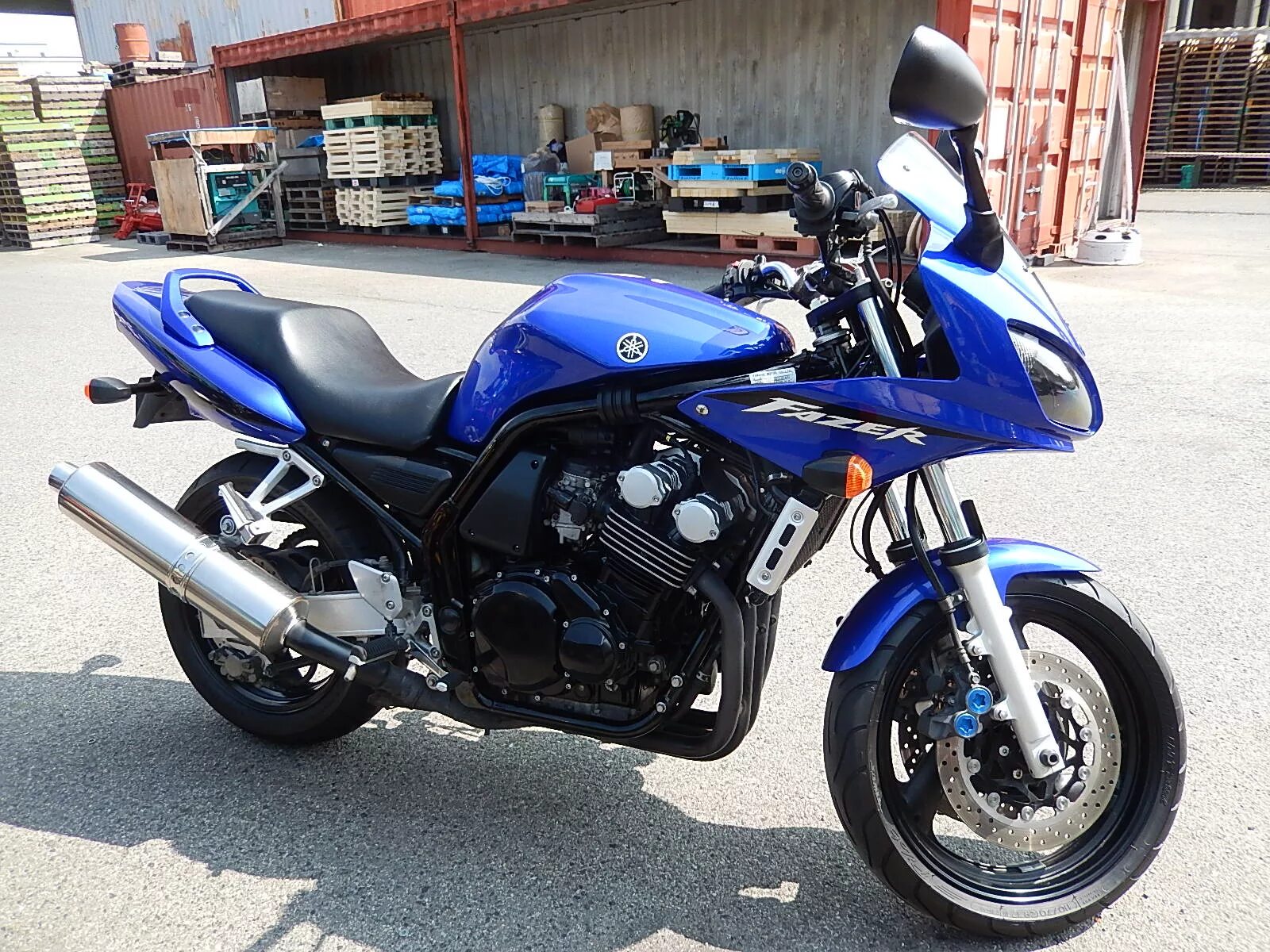 Yamaha yzf 600 1998. Ямаха мотоцикл 600 кубов дорожный. Ямаха 600 кубов. Ямаха xj 600 диверсия. Honda 600 кубов.