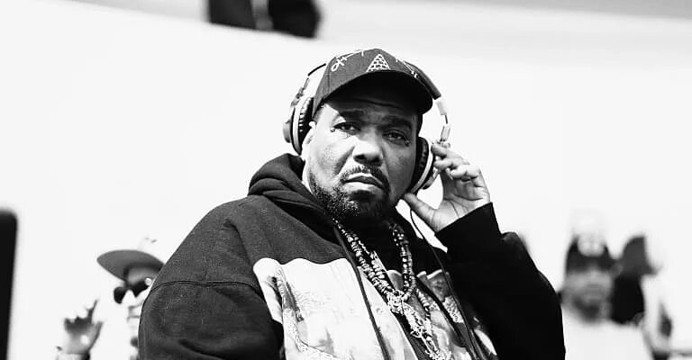 Afrika bambaataa. Африка Бамбаата. DJ Африка Бамбата. Африка Бамбата в молодости.