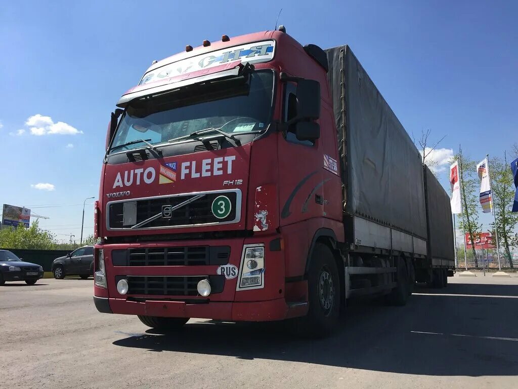Вольво грузовик 2004. Volvo fh 2004. Volvo fh 2004. Volvo f12 тягач седельный в деталях. Volvo fh12 2004.