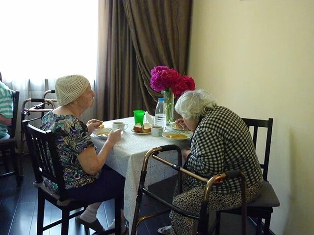 Пансионаты для психически больных помощь близких. Пансионат для пожилых барвиха. пансионат для престарелых в барвихе. пансионаты для психически больных. пансионат для психически больных людей.