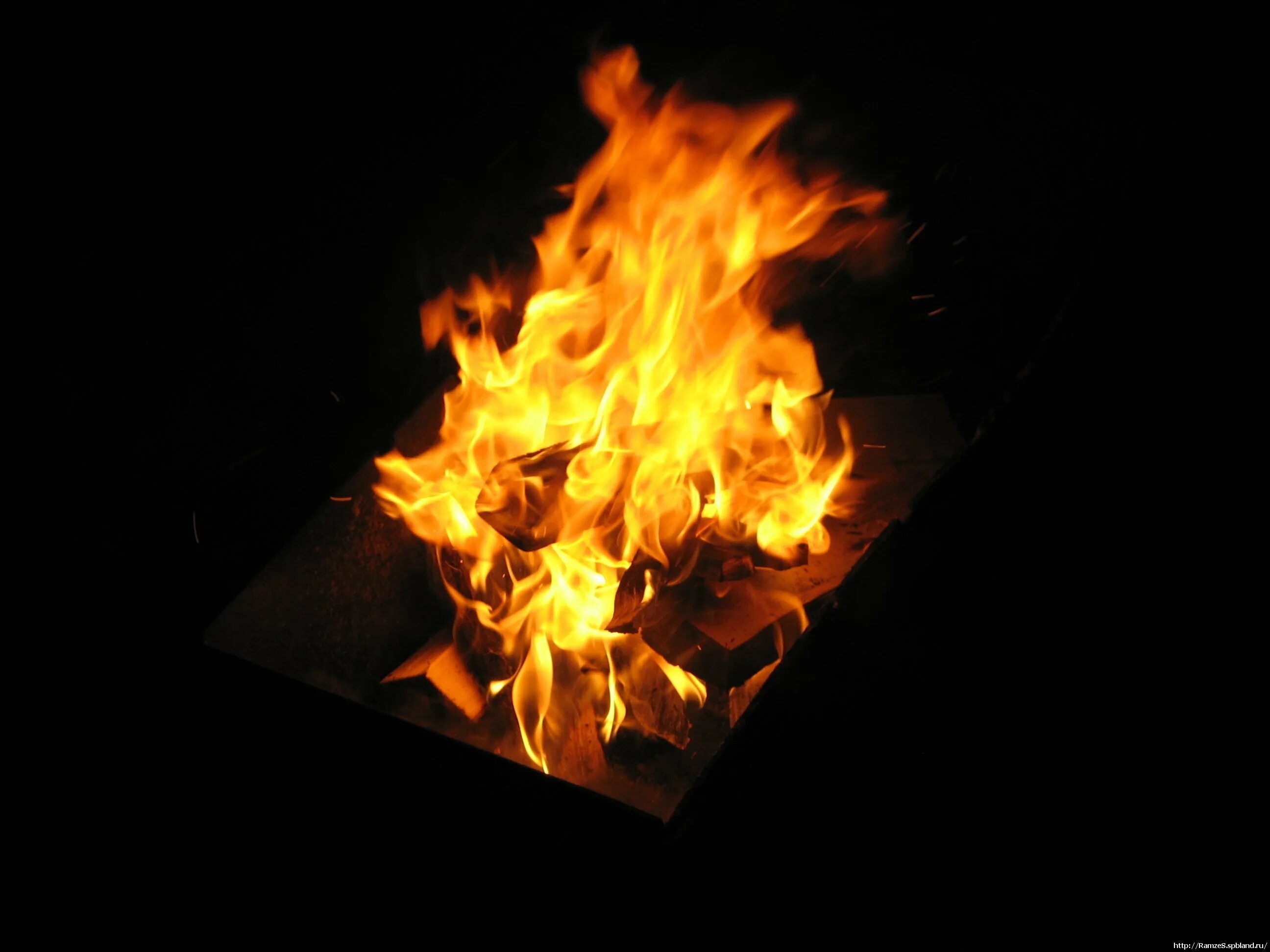 Маленький огонь 1. Огонь в майнкрафте. Мой первый огонь. 12 2. Маленький огонь 1.