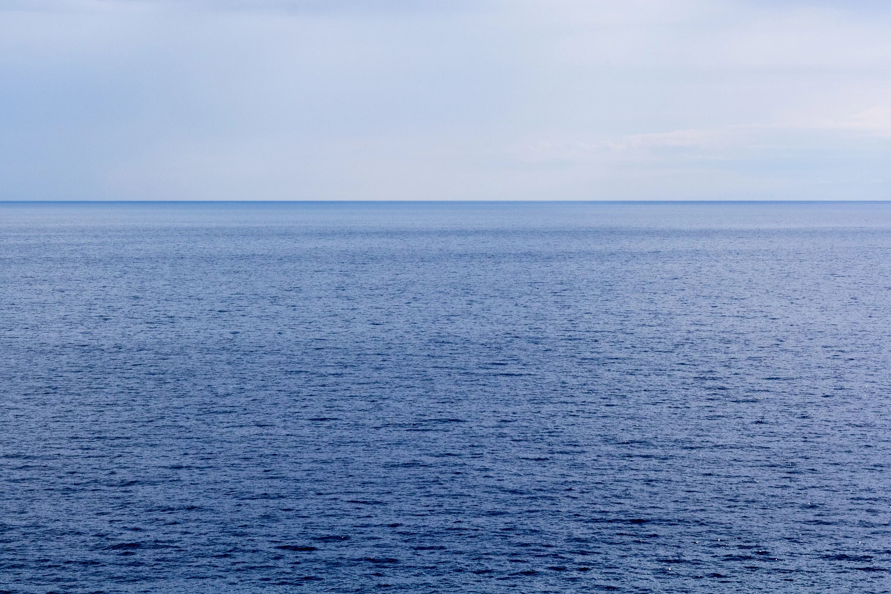 Горизонт верхних вод. Горизонты Каспийского моря. Море Горизонт. Море небо Горизонт. Море и небо.