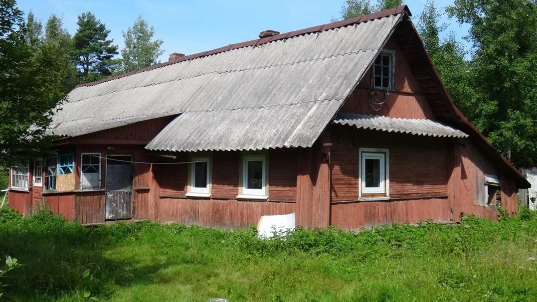 Купить дом в ленинградской области луга. Деревня остров Ленинградская область Кингисеппский район. Поселок Кингисеппский. Калливере Кингисеппский район. Деревня среднее село Кингисеппский район.