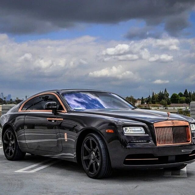 Роуз ройс. Машина rolls royce ghost. Rose royce машина. Rose rose машина. Rolls royce ghost 2009.