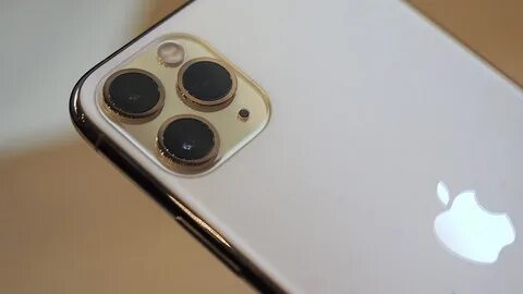 Алиса айфон 11
