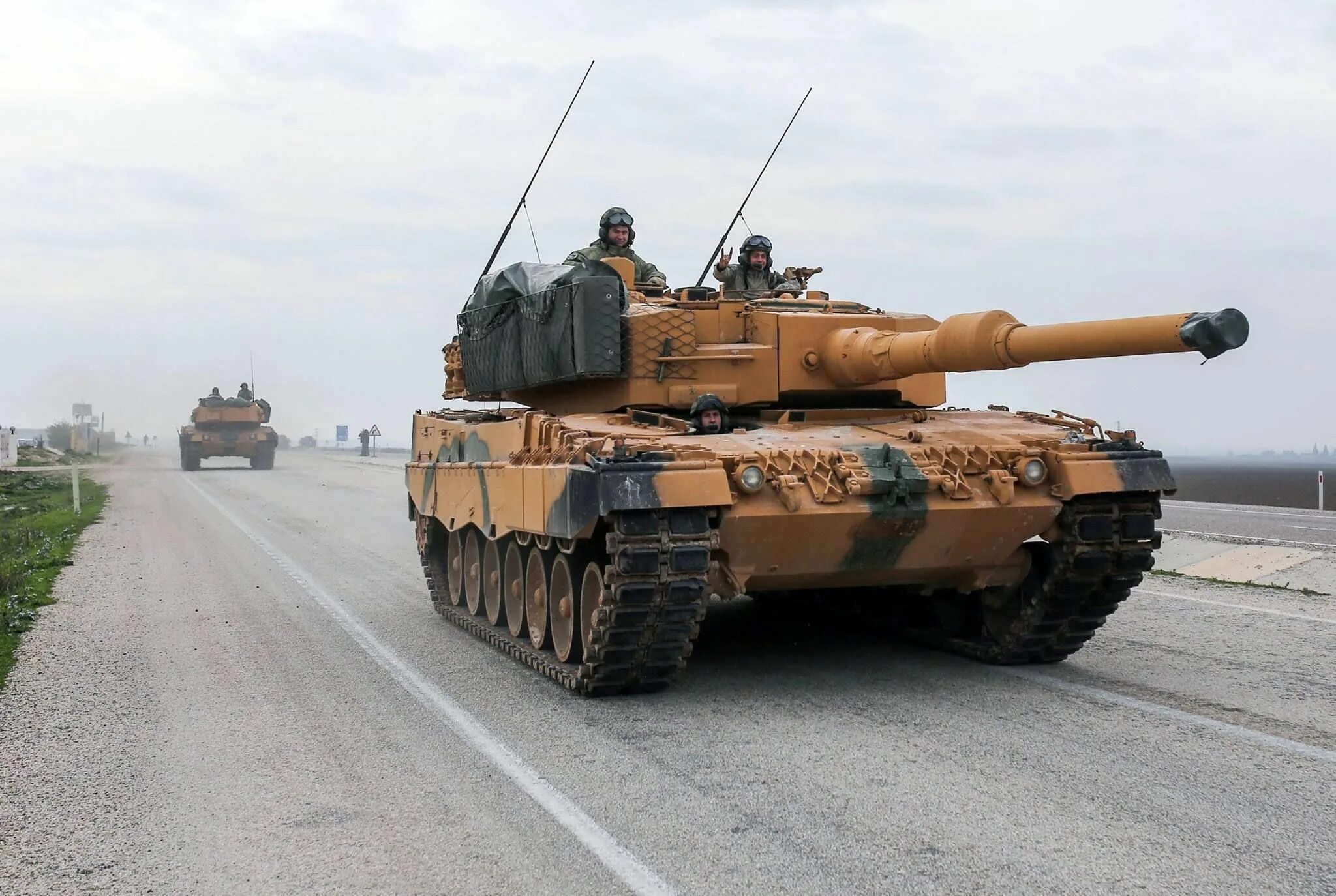 2 2 4 turkey. Леопард 2а4. Турецкий Leopard 2a4. Leopard 2a4 танк. Leopard 2a4 TSK.